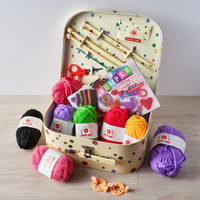 
              Fiesta Crafts Buttonbag Bumper Knit Kit
            