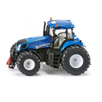 Britains New Holland t8 Tractor 1: 32 scale